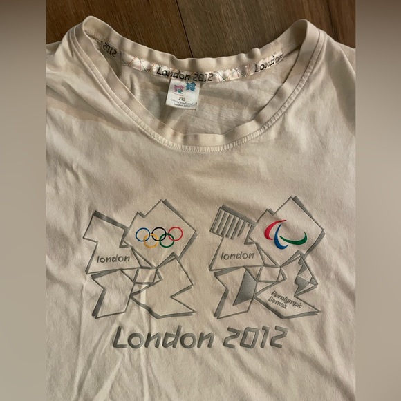 Vintage London 2012 Paralympic 2XL Tshirt, some stains - Picture 2 of 3